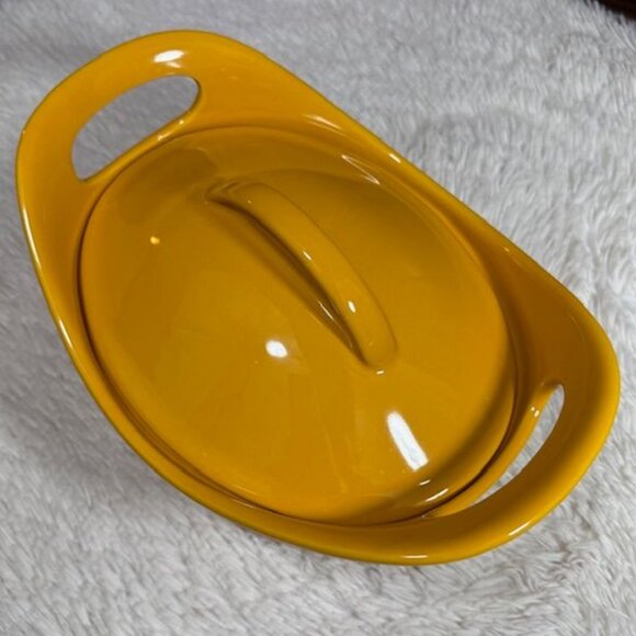 NWOT Rachael Ray Yellow 2qt Oval Handled Baking Dish with Lid - Picture 5 of 11